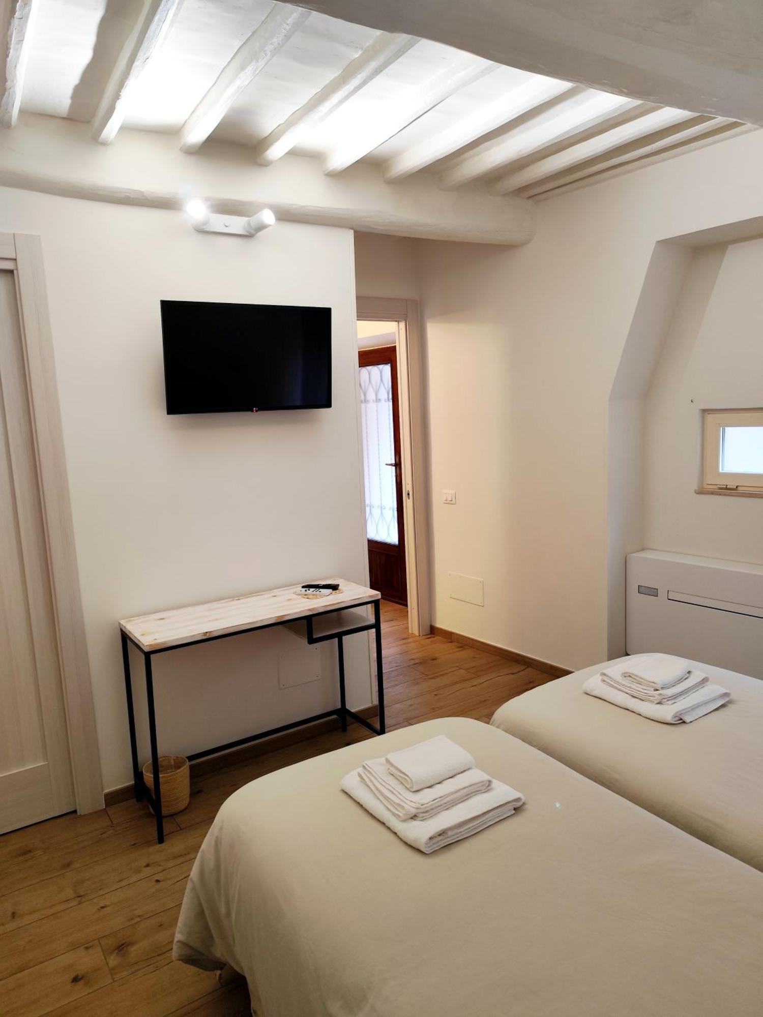 Casa Vacanze 206 Cavour House Orvieto Exterior photo